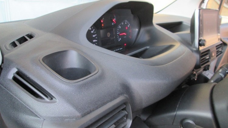 Peugeot Partner 1.6 BlueHdi 3 Lug CarPlay