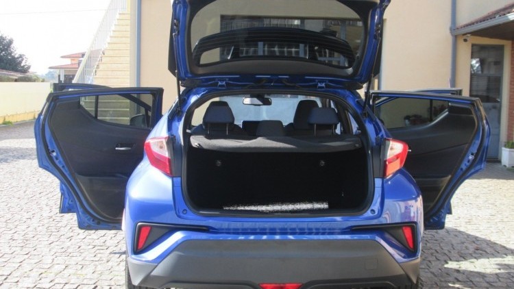 Toyota C-HR 1.8 Hybrido CONFORT + P/STYLE