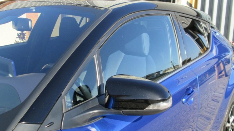 Toyota C-HR 1.8 Hybrido CONFORT + P/STYLE