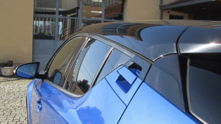 Toyota C-HR 1.8 Hybrido CONFORT + P/STYLE