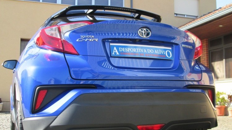 Toyota C-HR 1.8 Hybrido CONFORT + P/STYLE