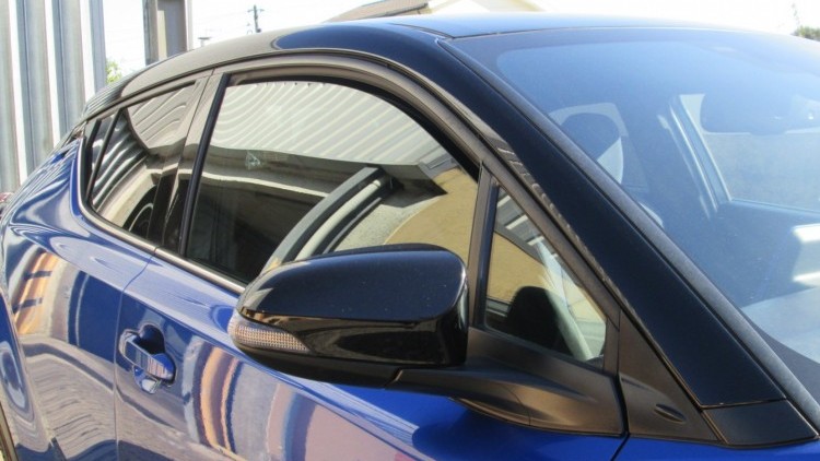 Toyota C-HR 1.8 Hybrido CONFORT + P/STYLE