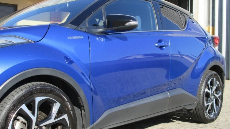 Toyota C-HR 1.8 Hybrido CONFORT + P/STYLE