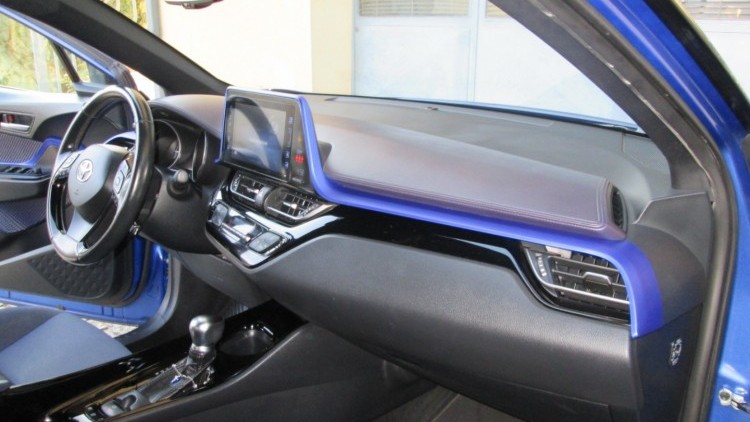Toyota C-HR 1.8 Hybrido CONFORT + P/STYLE