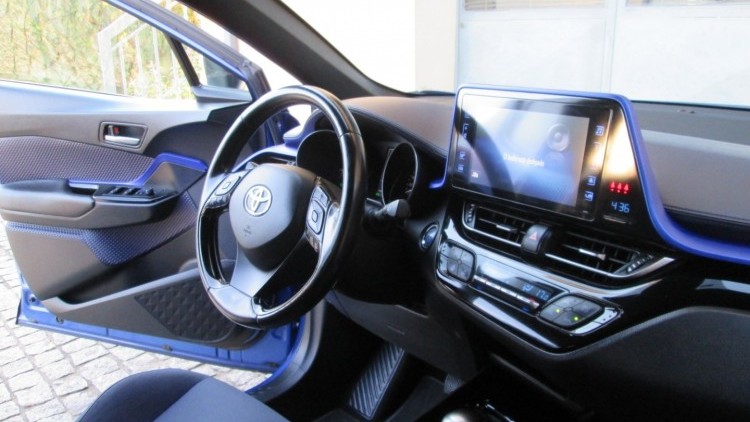 Toyota C-HR 1.8 Hybrido CONFORT + P/STYLE