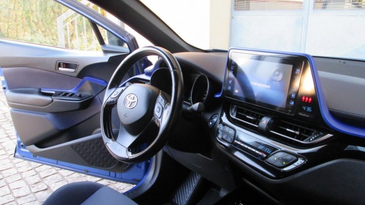 Toyota C-HR 1.8 Hybrido CONFORT + P/STYLE
