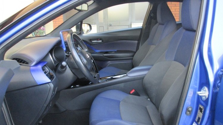 Toyota C-HR 1.8 Hybrido CONFORT + P/STYLE