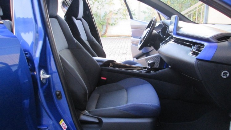 Toyota C-HR 1.8 Hybrido CONFORT + P/STYLE