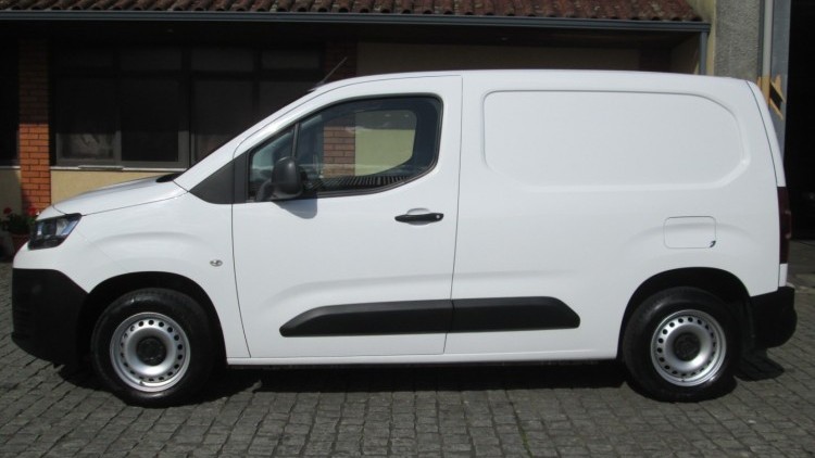 Citro&euml;n Berlingo 1.6 BlueHDI CARPLAY e CAMARA