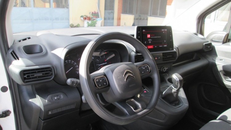 Citro&euml;n Berlingo 1.6 BlueHDI CARPLAY e CAMARA