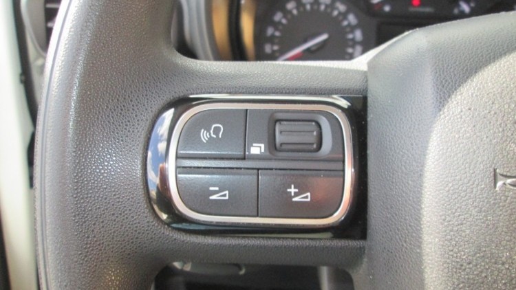 Citro&euml;n Berlingo 1.6 BlueHDI CARPLAY e CAMARA