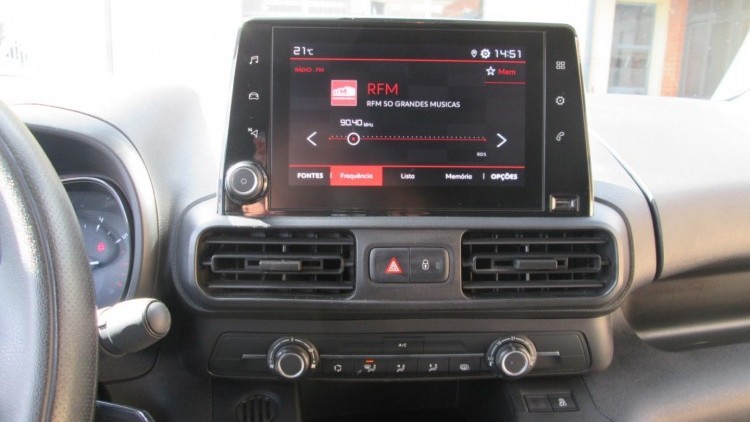 Citro&euml;n Berlingo 1.6 BlueHDI CARPLAY e CAMARA