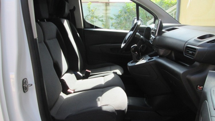 Citro&euml;n Berlingo 1.6 BlueHDI CARPLAY e CAMARA