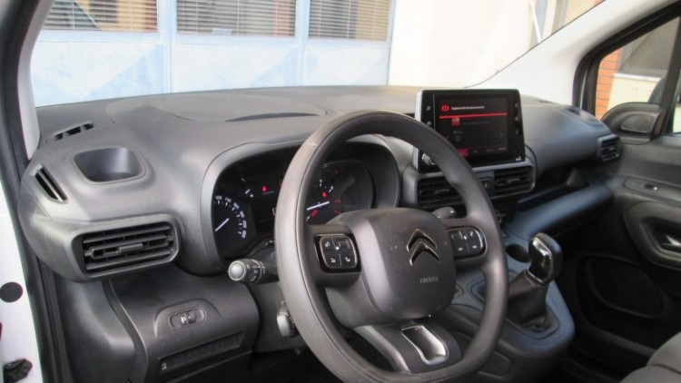 Citro&euml;n Berlingo 1.6 BlueHDI CARPLAY e CAMARA