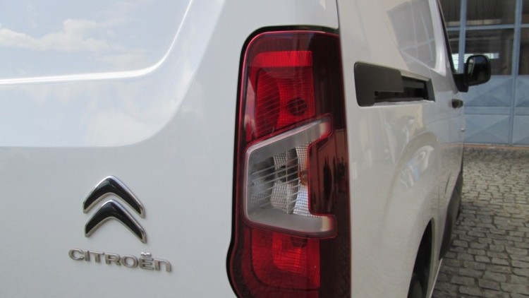 Citro&euml;n Berlingo 1.6 BlueHDI CARPLAY e CAMARA