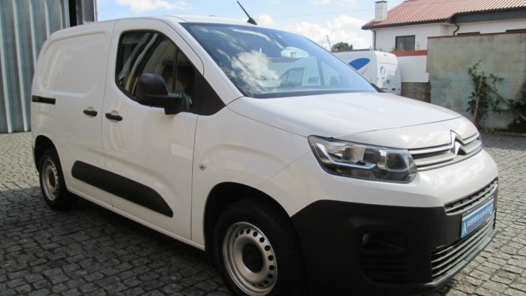 Citro&euml;n Berlingo 1.6 BlueHDI CARPLAY e CAMARA