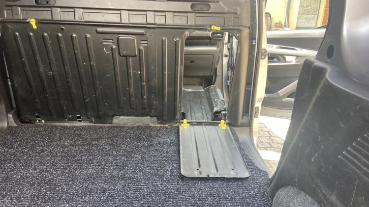 Peugeot Partner 1.6 BlueHdi 3 Lug CarPlay