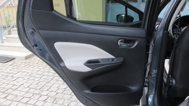 Nissan Micra 1.0 IG-T N-CONNECTA