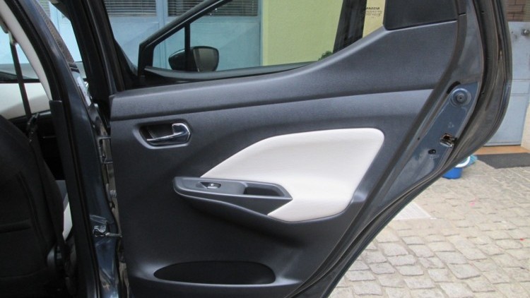 Nissan Micra 1.0 IG-T N-CONNECTA