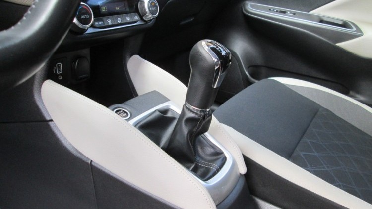 Nissan Micra 1.0 IG-T N-CONNECTA