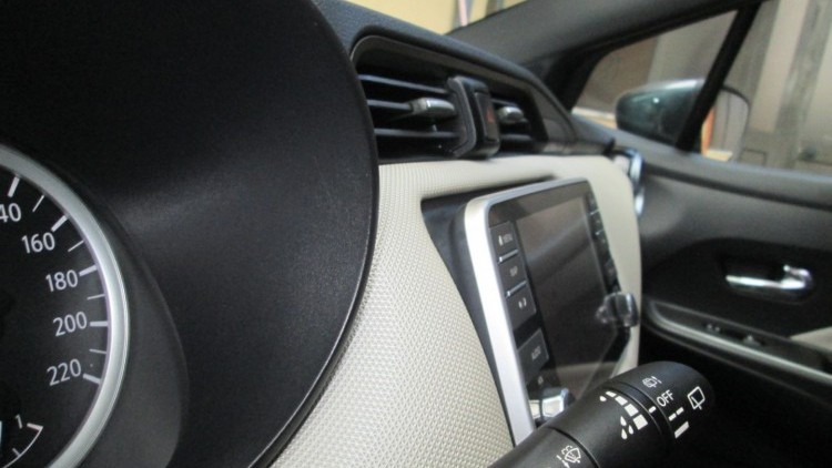 Nissan Micra 1.0 IG-T N-CONNECTA