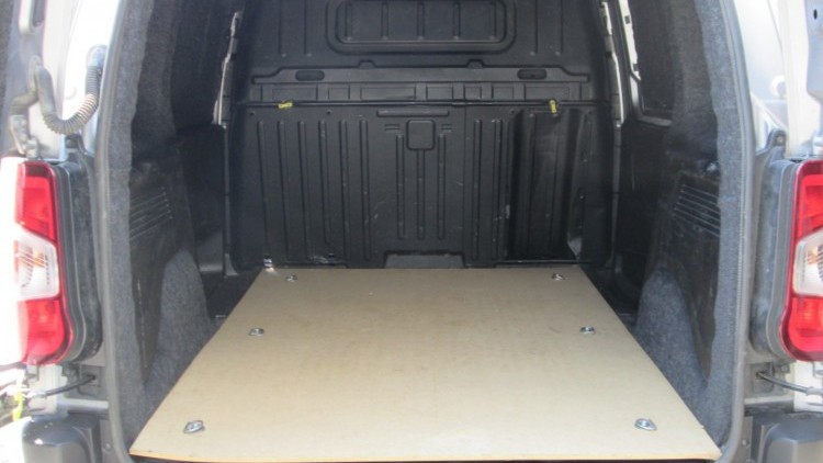 Peugeot Partner 1.6 BlueHdi 3 Lug CarPlay
