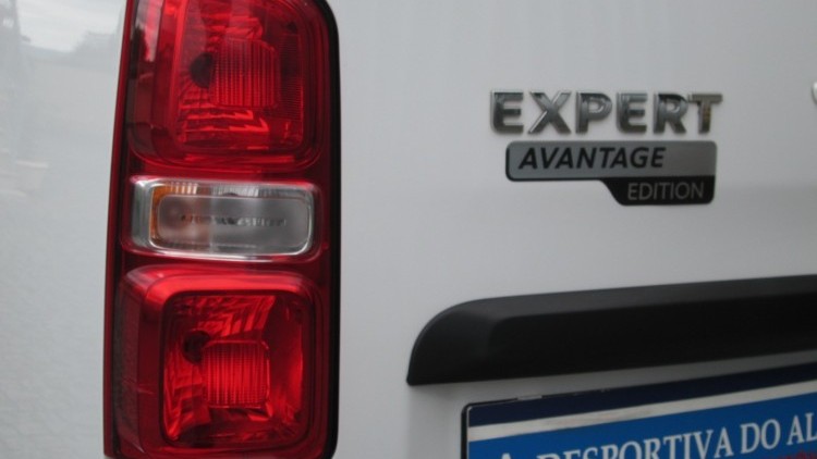Peugeot Expert 2.0 HDI Avantage Edition 145 cv