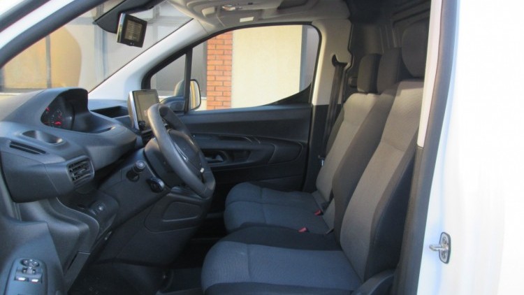Peugeot Partner 1.6 BlueHdi 3 Lug CarPlay