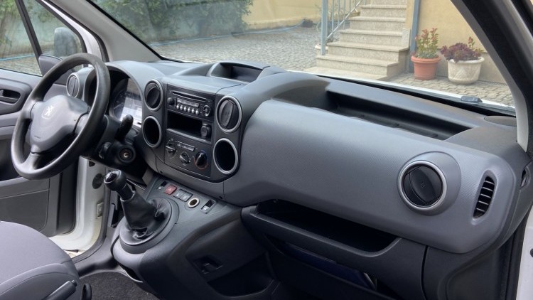 Peugeot Partner 1.6 Hdi 3 Lug C/ AC