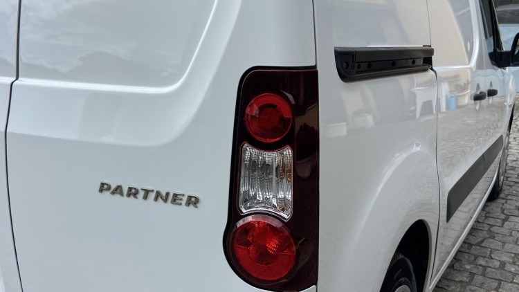 Peugeot Partner 1.6 Hdi 3 Lug C/ AC