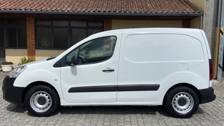 Peugeot Partner 1.6 Hdi 3 Lug GPS