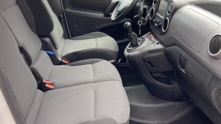 Peugeot Partner 1.6 Hdi 3 Lug GPS