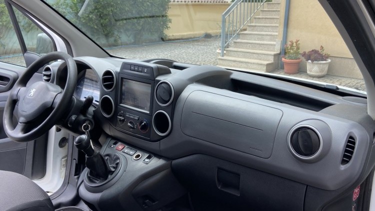 Peugeot Partner 1.6 Hdi 3 Lug GPS