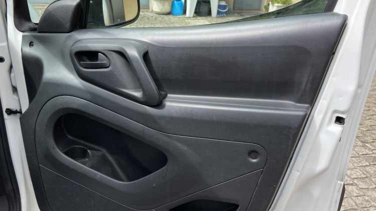 Peugeot Partner 1.6 Hdi 3 Lug GPS