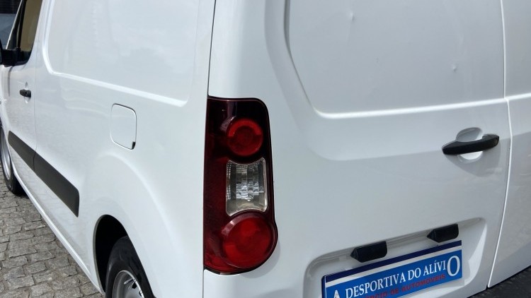 Peugeot Partner 1.6 Hdi 3 Lug GPS