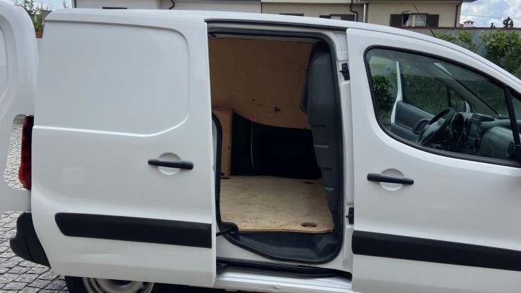 Peugeot Partner 1.6 Hdi 3 Lug GPS