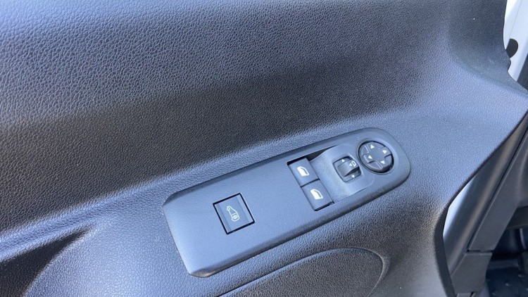 Citro&euml;n Berlingo 1.6 BlueHDI XL L2 CARPLAY