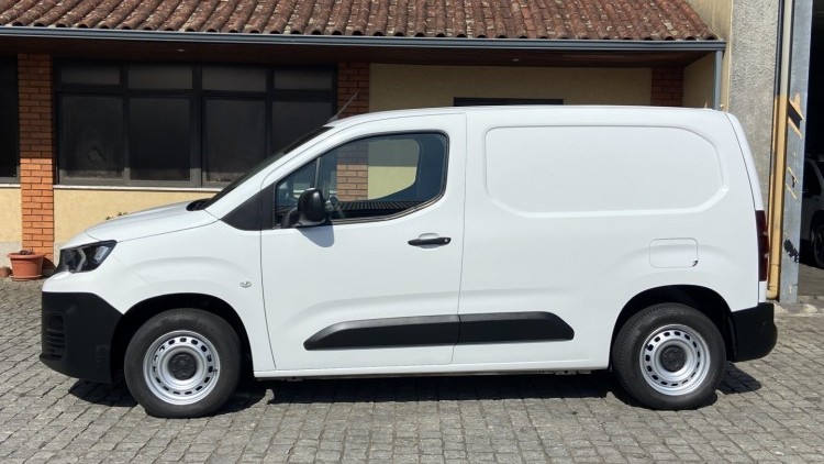 Peugeot Partner 1.6 Hdi 3/lug CarPlay 100 CV