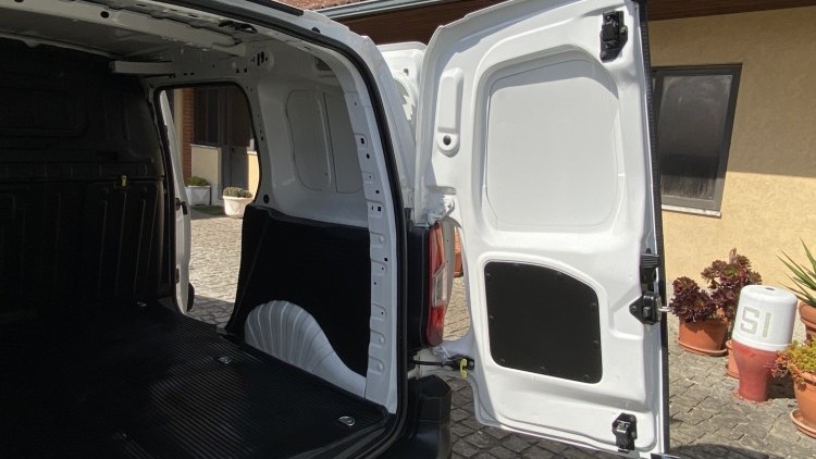 Peugeot Partner 1.6 Hdi 3/lug CarPlay 100 CV