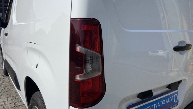 Peugeot Partner 1.6 Hdi 3/lug CarPlay 100 CV