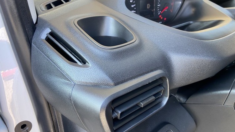 Peugeot Partner 1.6 Hdi 3/lug CarPlay 100 CV