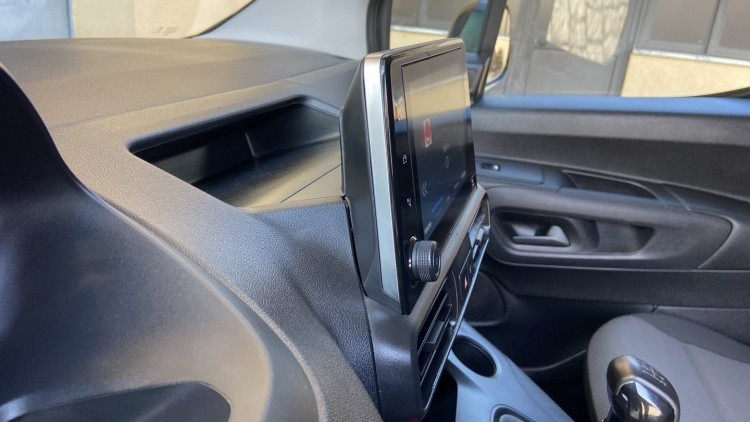 Peugeot Partner 1.6 Hdi 3/lug CarPlay 100 CV
