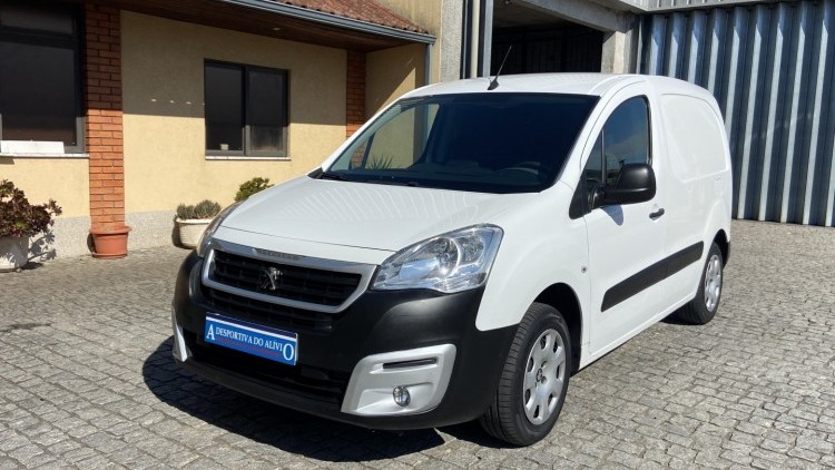 Peugeot Partner 1.6 Hdi 3 Lug GPS + 120 CV