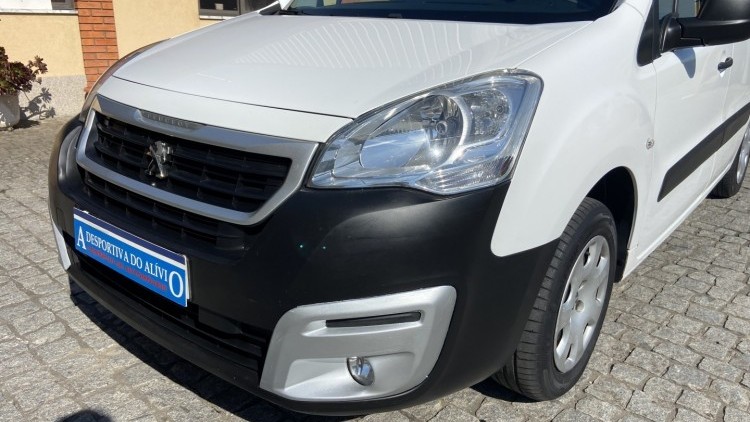 Peugeot Partner 1.6 Hdi 3 Lug GPS + 120 CV