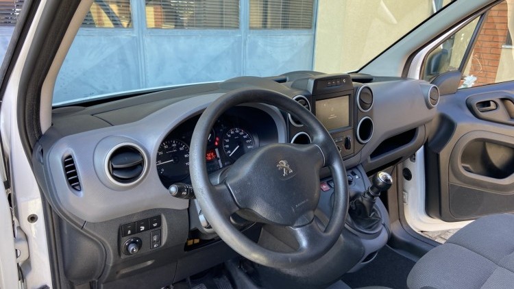 Peugeot Partner 1.6 Hdi 3 Lug GPS + 120 CV