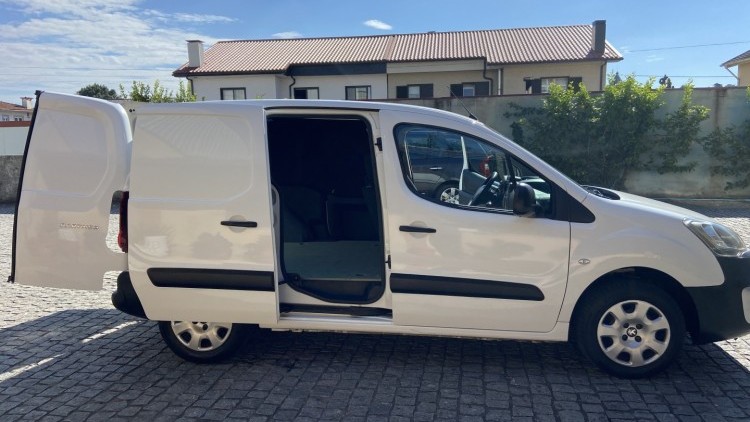 Peugeot Partner 1.6 Hdi 3 Lug GPS + 120 CV