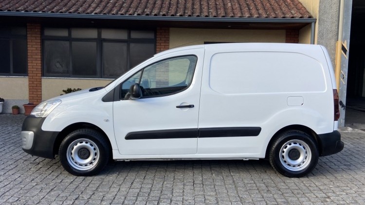 Peugeot Partner 1.6 Hdi 3 Lug C/ AC