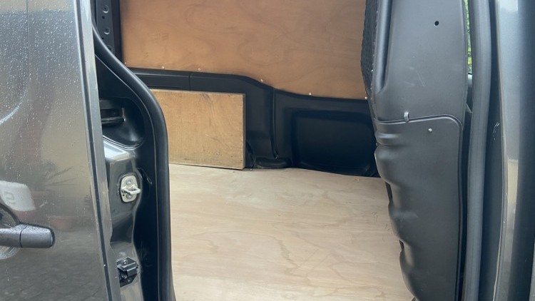 Peugeot Partner 1.6 Hdi 3 Lug GPS + 100 CV