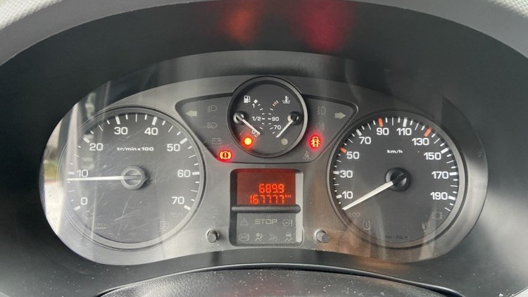 Peugeot Partner 1.6 Hdi 3 Lug GPS + 100 CV
