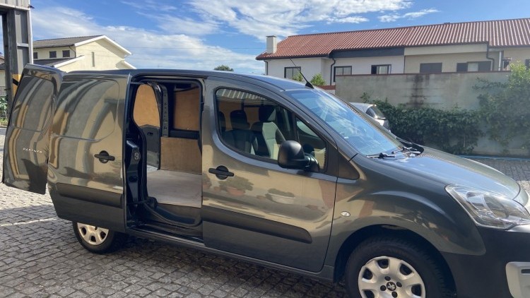 Peugeot Partner 1.6 Hdi 3 Lug GPS + 100 CV